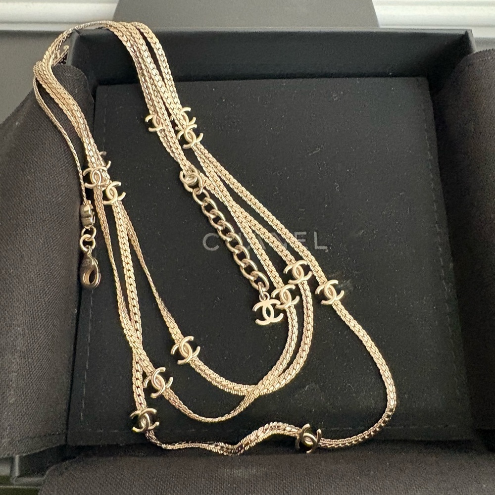 Authentic CHANEL Gold CC logo Chain Necklace belt
